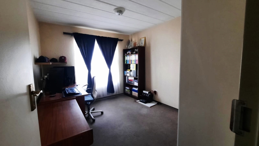 To Let 2 Bedroom Property for Rent in Vaalpark Free State